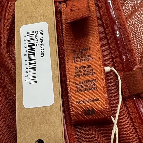 SKIMS Ultra Fine Mesh Strapless Bra Convertible Chili 32A - Picture 9 of 11